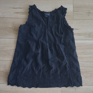 Liv Los Angeles Top Sleeveless Split Neck Embroidered Black Size M